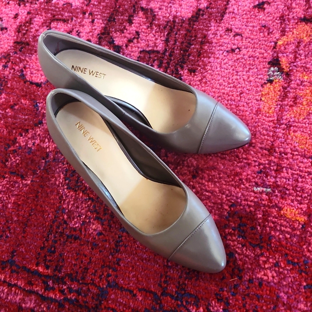 Nine West shoes - Picture 3 of 8